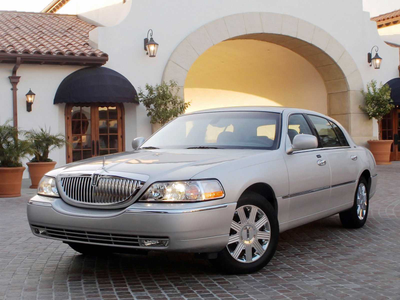 Lincoln Town Car Generation 3 (facelift 2003)