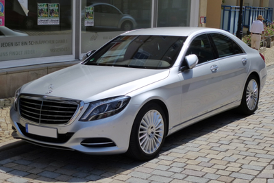 Mercedes-Benz S-Class W222