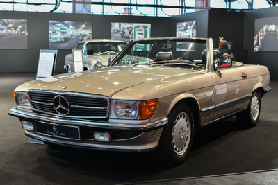 Mercedes-Benz SL-Class Generation 3 (R107, C107)