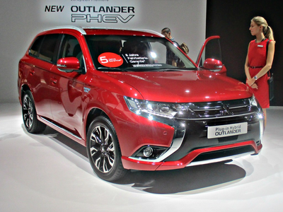 Mitsubishi Outlander Generation 3 (facelift 2015)