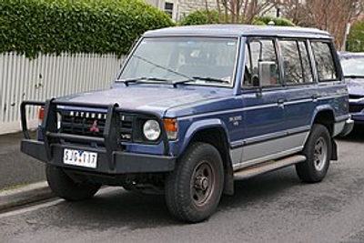 Mitsubishi Pajero Generation 1