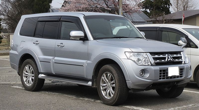 Mitsubishi Pajero Generation 4 (facelift 2011) 1