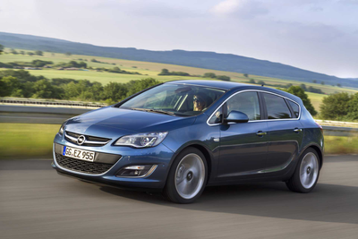 Opel Astra J (facelift 2011)