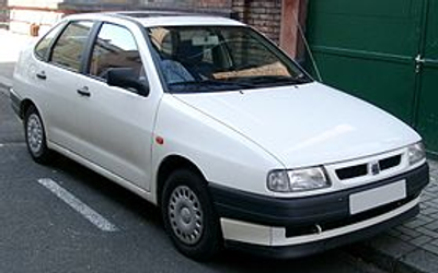 SEAT Cordoba Generation 1