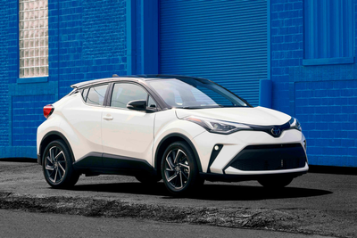 Toyota C-HR Generation 1 (facelift 2019)