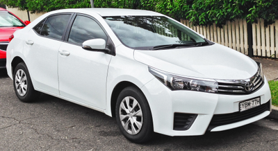 Toyota Corolla E170 (facelift 2015)