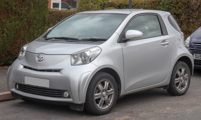 Toyota iQ Generation 1