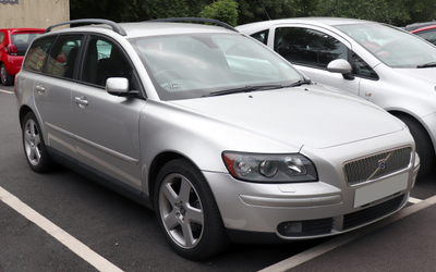 Volvo V50 Generation 1 (facelift 2007)