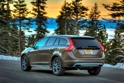 Volvo V60 Cross Country Generation 1