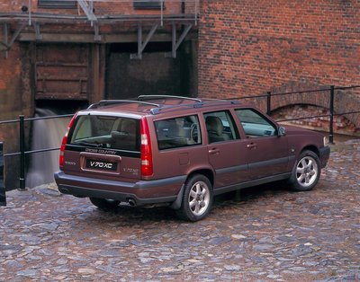 Volvo V90 Cross Country Generation 1