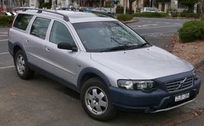 Volvo XC70 Generation 1 (facelift 2004)